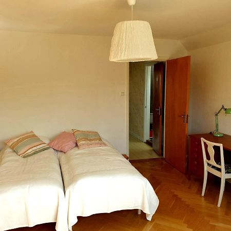 Egen Ovanvaning I Charmig Villa Naera Havet 斯塔德 外观 照片