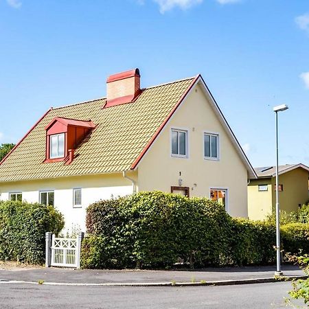 Egen Ovanvaning I Charmig Villa Naera Havet 斯塔德 外观 照片