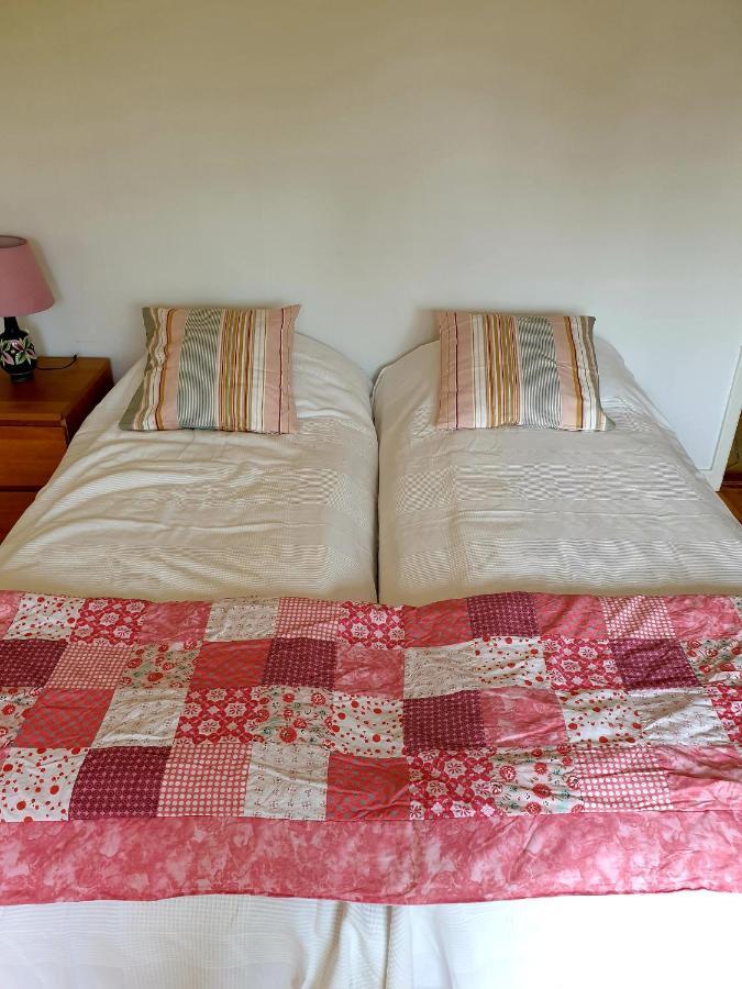 Egen Ovanvaning I Charmig Villa Naera Havet 斯塔德 外观 照片