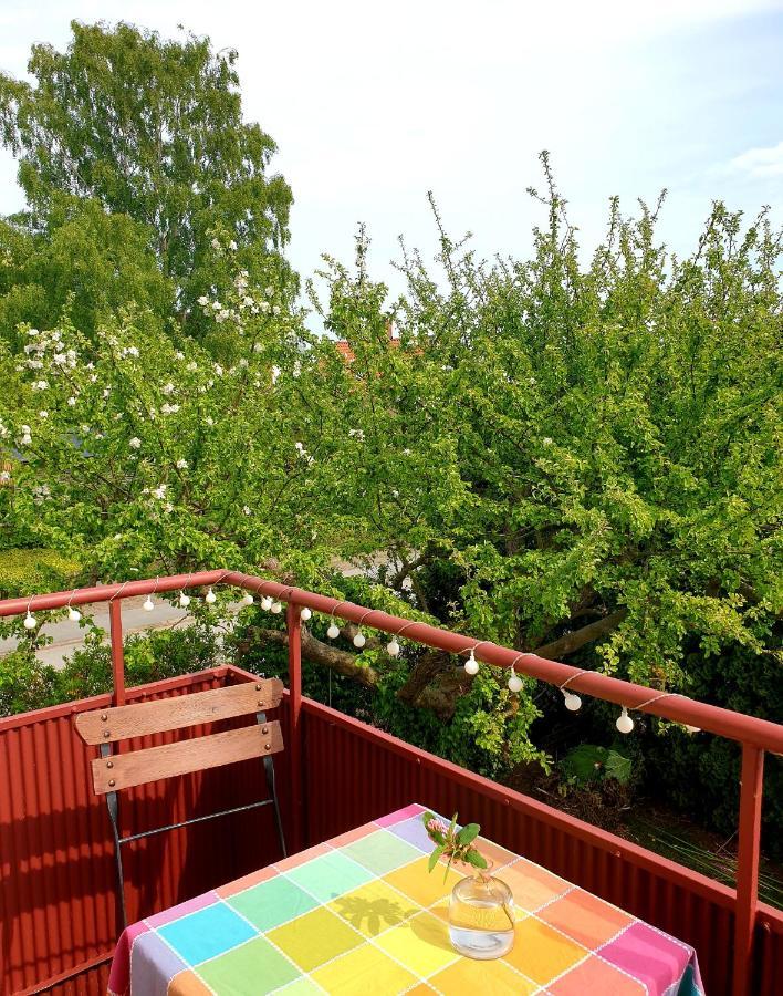 Egen Ovanvaning I Charmig Villa Naera Havet 斯塔德 外观 照片
